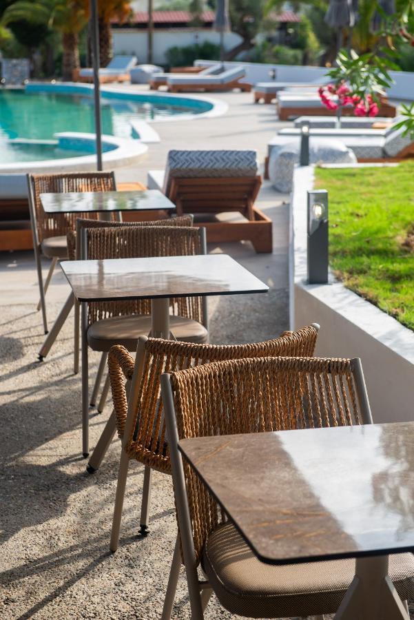 Domus Hospitality Vourvourou Exterior foto
